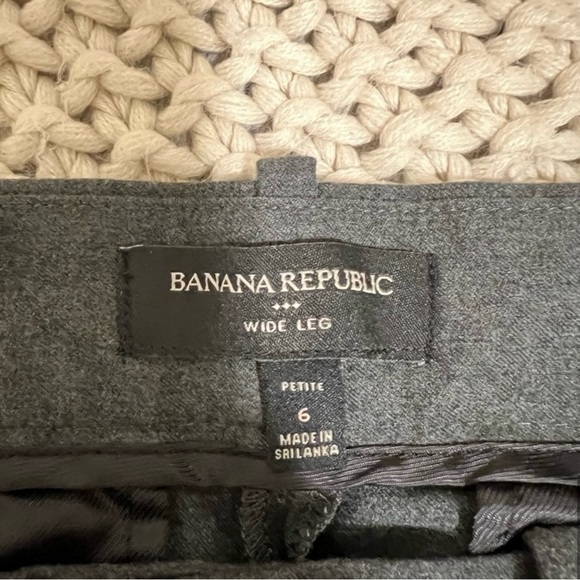 Banana Republic Wide-Leg Flannel Trouser Coal Black Heather - Picture 6 of 6